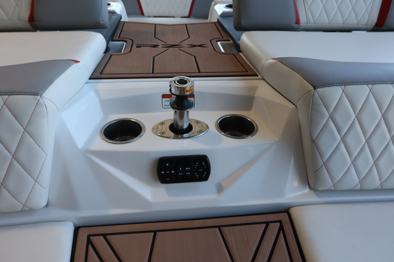 2022 Tige 22RZX Icon